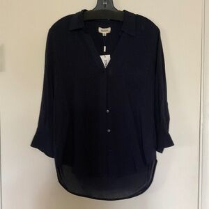 L’AGENCE MIDNIGHT NAVY BLOUSE, SIZE MEDIUM
